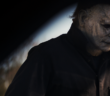  Jamie Lee Curtis é novamente aterrorizada por Michael Myers em trailer de “Halloween”