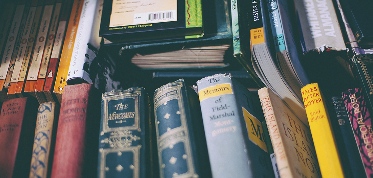  Biblioteca Pública do Estado espalha livros pelo Centro da Capital no Dia do Leitor